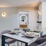 The Official Mercury High End And Wifi By 360 Estates شقة